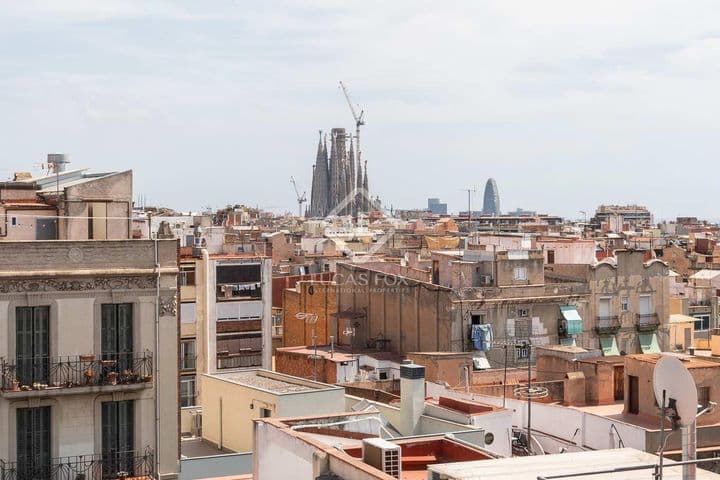 1 bedroom apartment for rent in Barcelona, Spain - Image 6