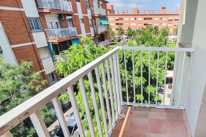 3 bedrooms apartment for sale in Bajo Llobregat, Spain - Image 2