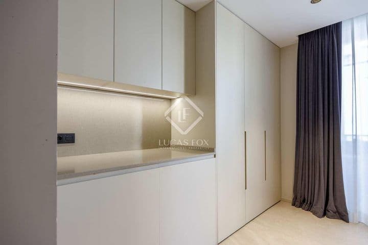 4 bedrooms apartment for rent in Valencia, Spain - Image 11