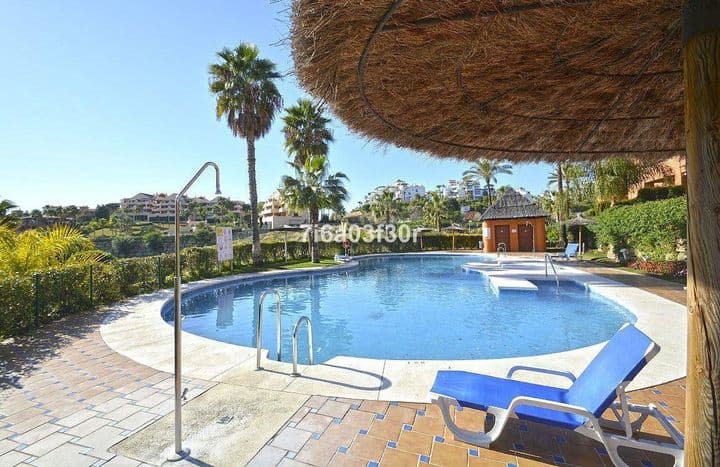 2 bedrooms house for rent in Benahavis, Spain - Image 2