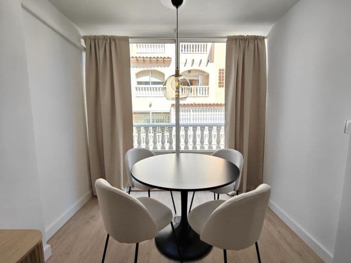 2 bedrooms apartment for sale in Centro, Spain - Image 6