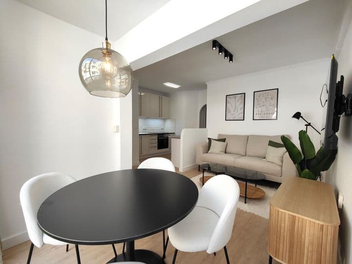 2 bedrooms apartment for sale in Centro, Spain - Image 9