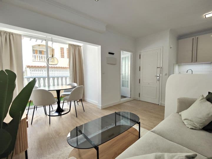 2 bedrooms apartment for sale in Centro, Spain - Image 4