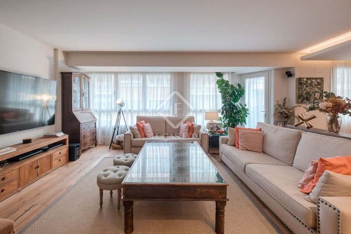 5 bedrooms apartment for sale in Madrid, Spain - Image 3