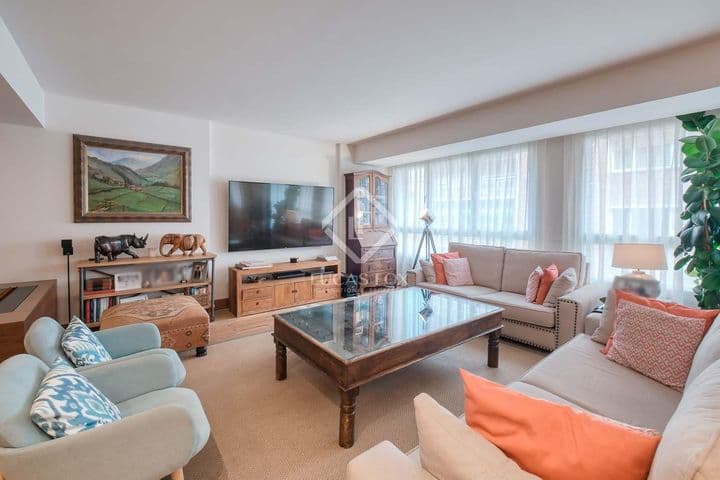 5 bedrooms apartment for sale in Madrid, Spain - Image 4