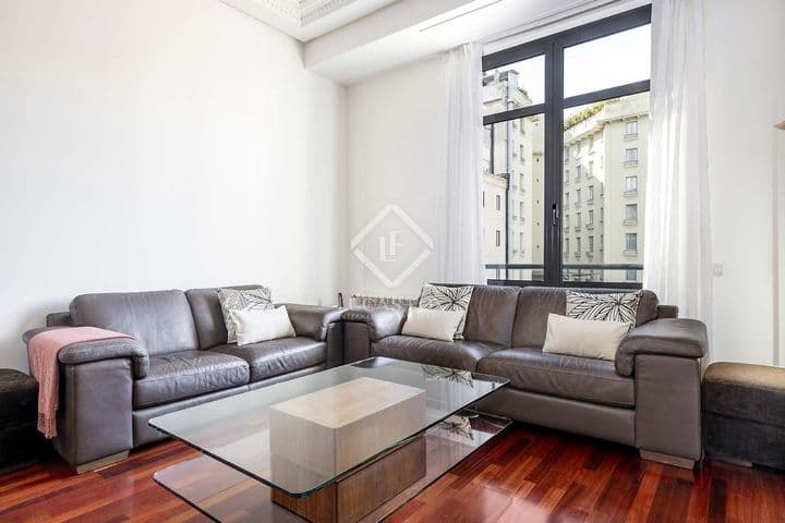 2 bedrooms apartment for rent in Barcelona, Spain - Image 12