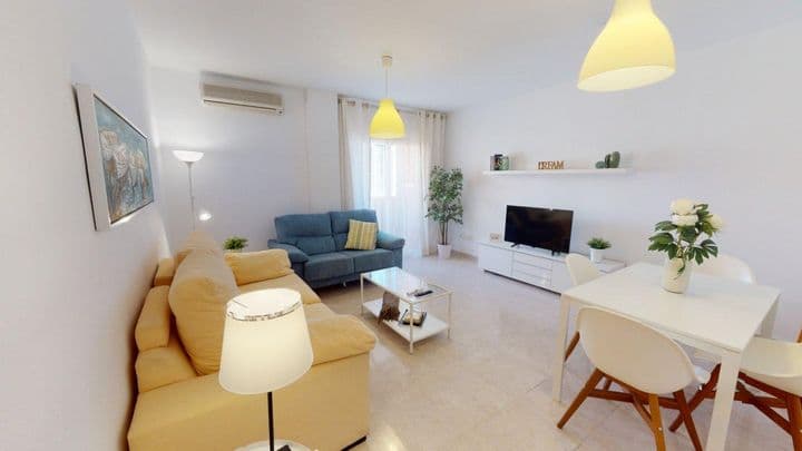 3 bedrooms apartment for rent in Fuengirola, Spain