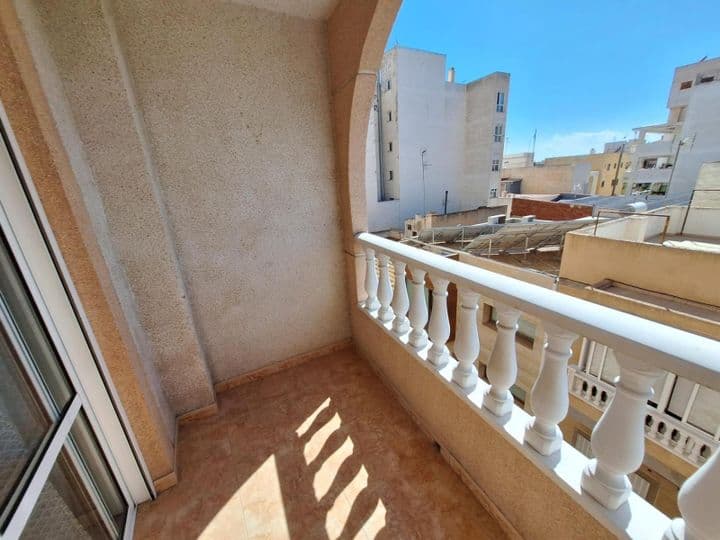 2 bedrooms apartment for rent in Centro, Spain - Image 5