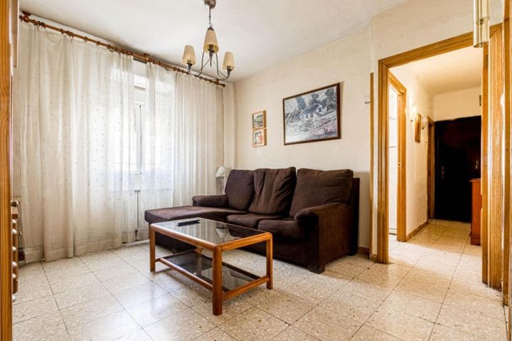 3 bedrooms apartment for sale in Puente de Vallecas, Spain