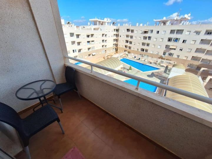 1 bedroom apartment for rent in Playa de los Locos, Spain - Image 10