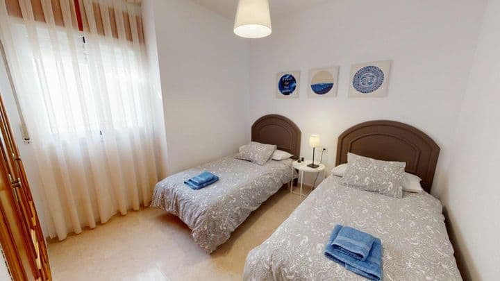 3 bedrooms apartment for rent in Fuengirola, Spain - Image 11