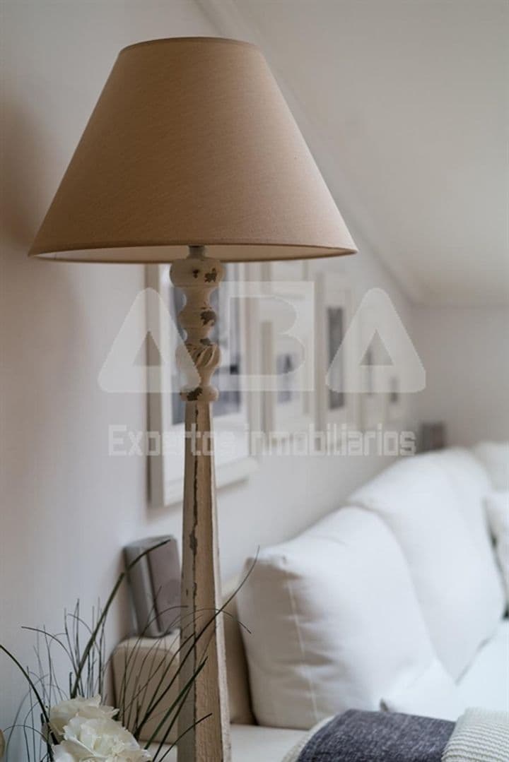 1 bedroom apartment for sale in Madrid, Spain - Image 10