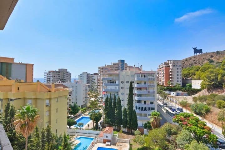 3 bedrooms apartment for sale in Fuengirola, Spain - Image 2