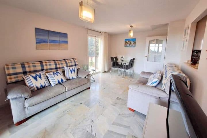 2 bedrooms apartment for sale in La Duquesa, Spain - Image 3