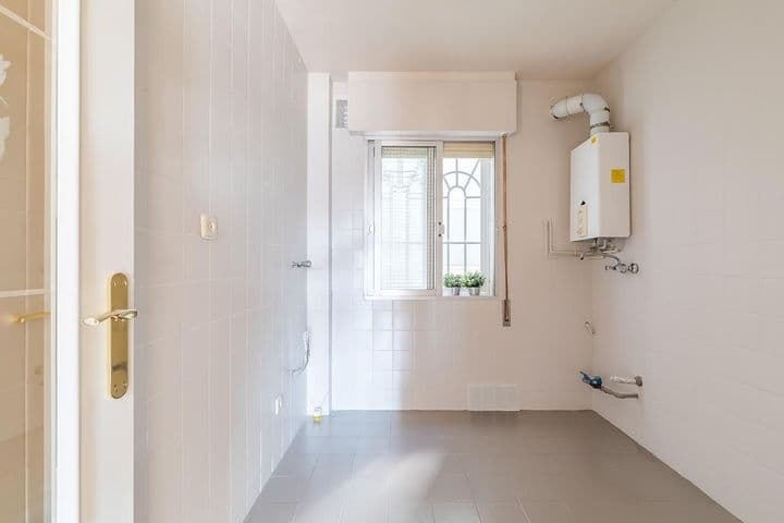 3 bedrooms apartment for sale in Fuenlabrada, Spain - Image 12