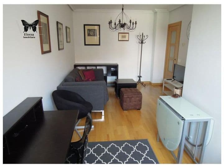 1 bedroom apartment for rent in Oviedo, Spain - Image 6