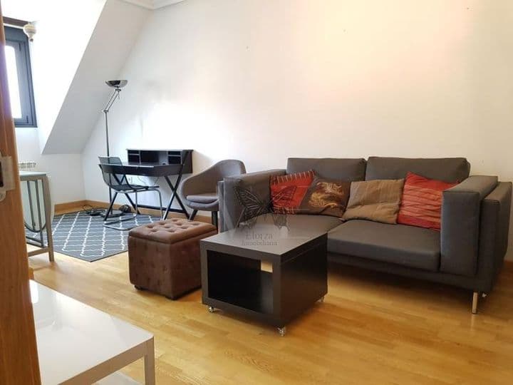 1 bedroom apartment for rent in Oviedo, Spain - Image 8