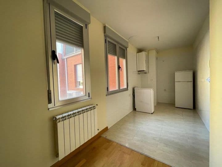 3 bedrooms apartment for sale in Ponferrada, Spain - Image 4