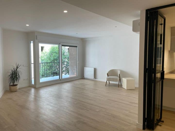 4 bedrooms apartment for sale in Centro, Spain - Image 2