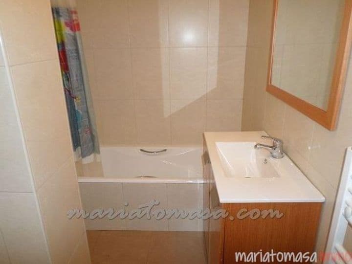 2 bedrooms apartment for rent in Getxo, Spain - Image 7