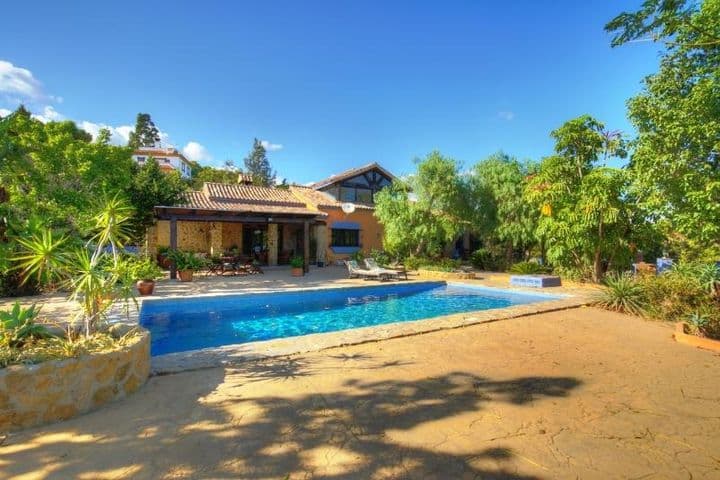 5 bedrooms house for sale in Estepona, Spain - Image 2