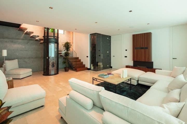 5 bedrooms house for sale in Marbella, Spain - Image 11