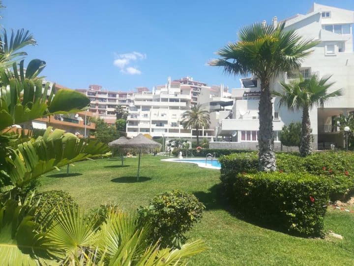 2 bedrooms apartment for rent in Nueva Torrequebrada, Spain - Image 2