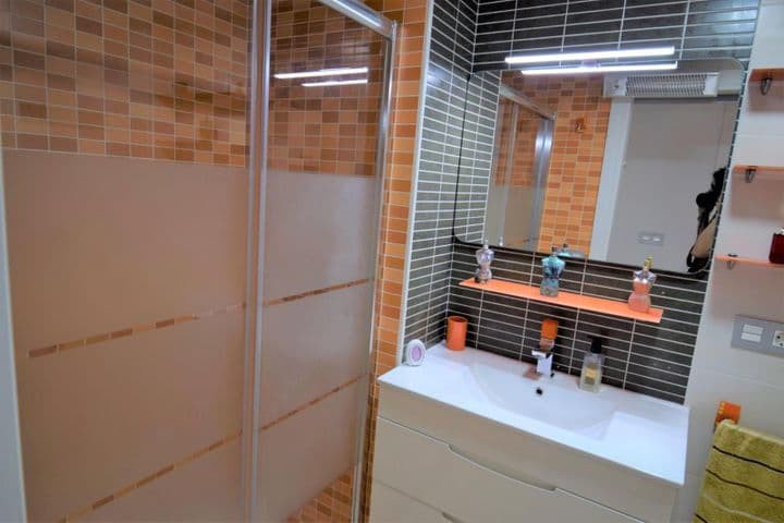 2 bedrooms apartment for rent in Zona Pueblo, Spain - Image 12