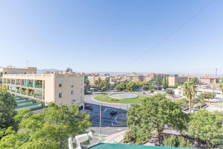 4 bedrooms apartment for rent in Beiro, Spain - Image 6