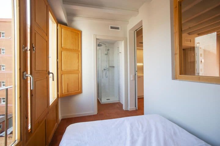 1 bedroom apartment for rent in Poblenou, Spain - Image 7