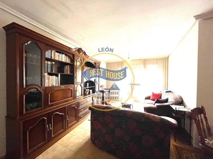 3 bedrooms apartment for sale in Leon, Spain - Image 3