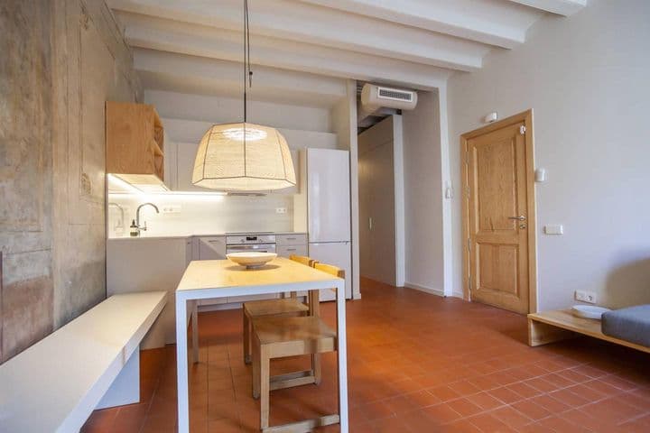 2 bedrooms apartment for rent in Poblenou, Spain - Image 4