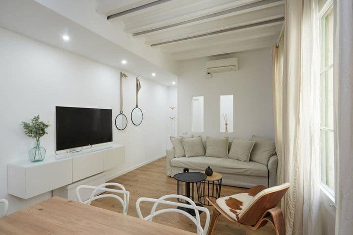 3 bedrooms apartment for rent in Gotic, Spain - Image 6