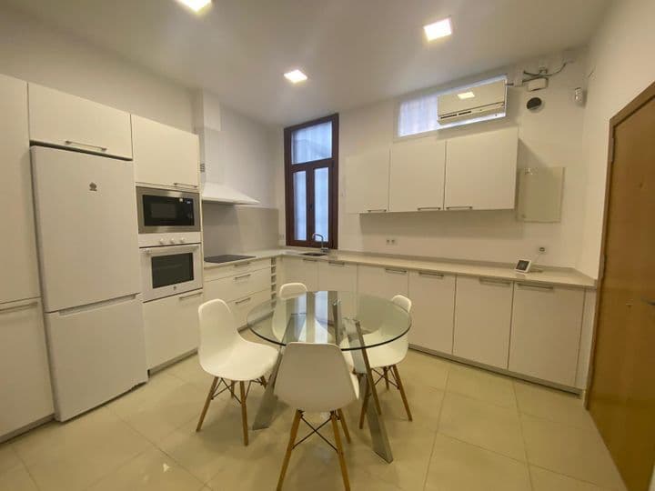 2 bedrooms apartment for rent in Vigo, Spain - Image 10