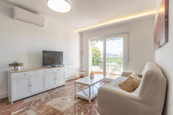 4 bedrooms apartment for rent in Beiro, Spain - Image 2