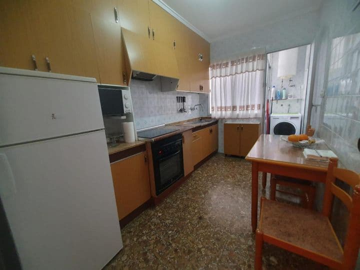 3 bedrooms apartment for rent in Centro, Spain - Image 6