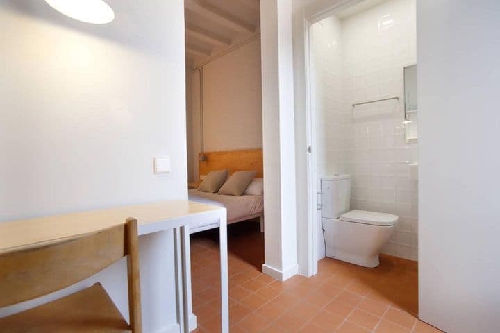 2 bedrooms apartment for rent in Poblenou, Spain - Image 12