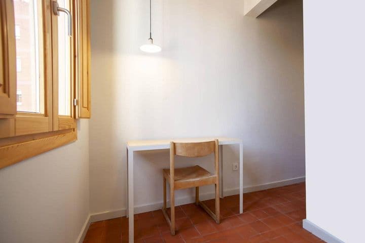 2 bedrooms apartment for rent in Poblenou, Spain - Image 8