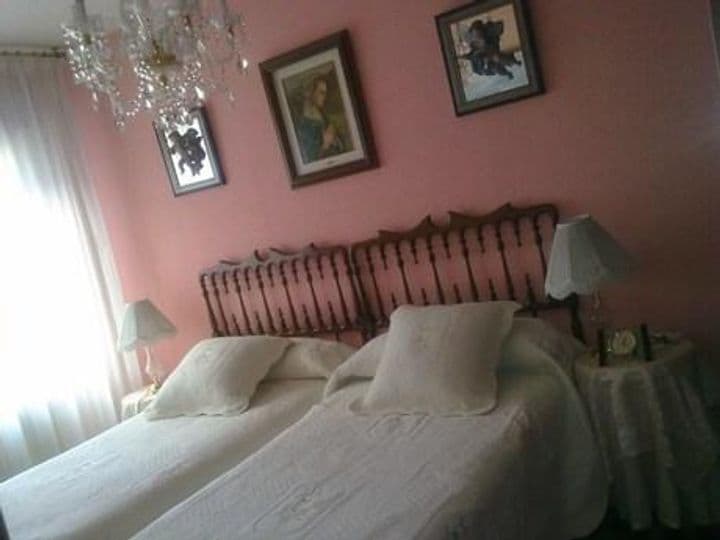 4 bedrooms apartment for sale in Leon, Spain - Image 9