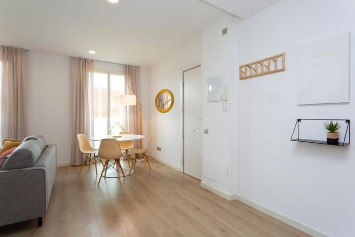 2 bedrooms apartment for rent in Poblenou, Spain - Image 4