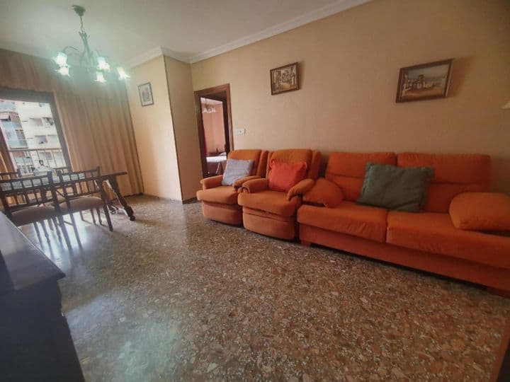 3 bedrooms apartment for rent in Centro, Spain - Image 4