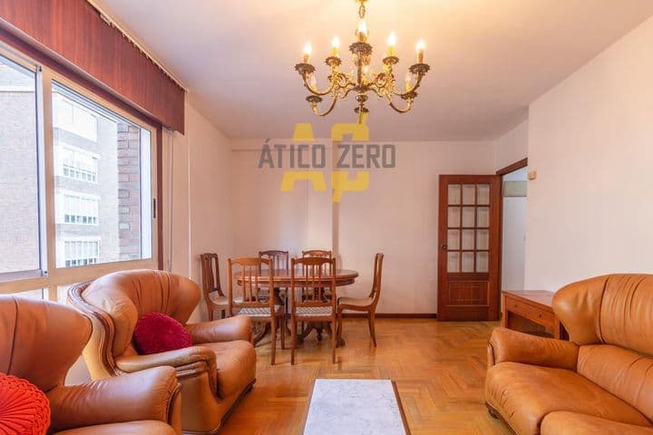 3 bedrooms apartment for rent in Vigo, Spain - Image 4