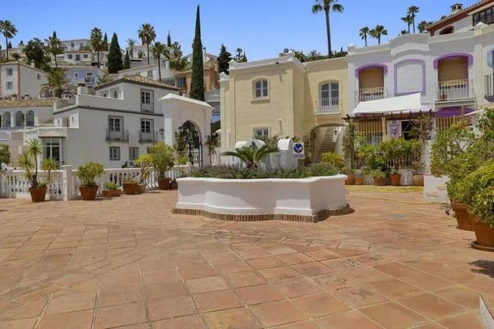 3 bedrooms house for sale in Benahavis, Spain - Image 5