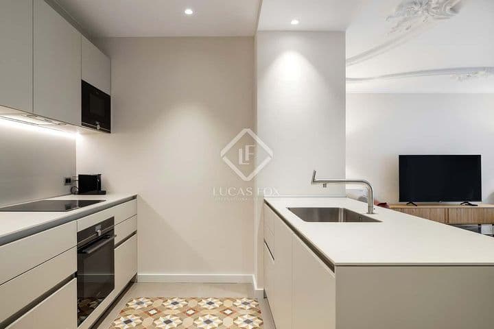 1 bedroom apartment for rent in Barcelona, Spain - Image 12