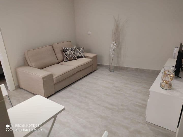 1 bedroom apartment for rent in Bailen - Miraflores, Spain - Image 4