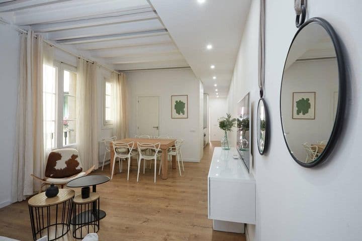 3 bedrooms apartment for rent in Gotic, Spain - Image 8
