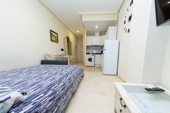 1 bedroom apartment for sale in Playa del Cura quarter, Spain - Image 11