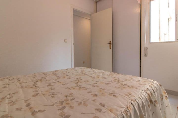 1 bedroom apartment for sale in Centro, Spain - Image 8