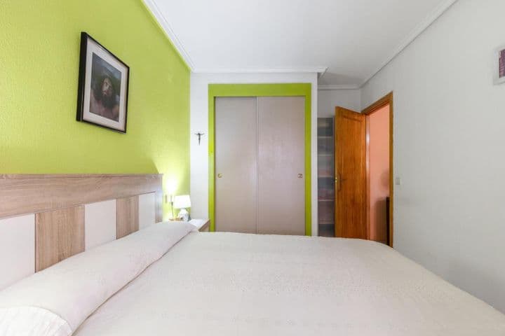 1 bedroom apartment for sale in Centro, Spain - Image 9