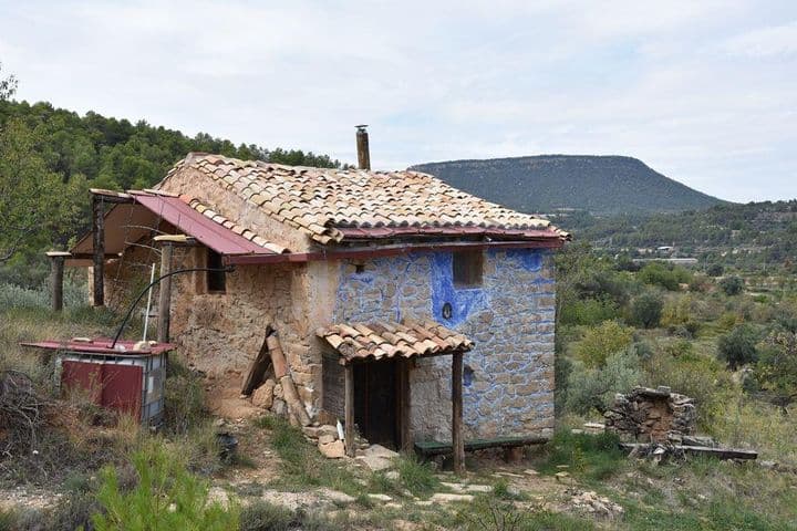 House for sale in Valderrobres, Spain